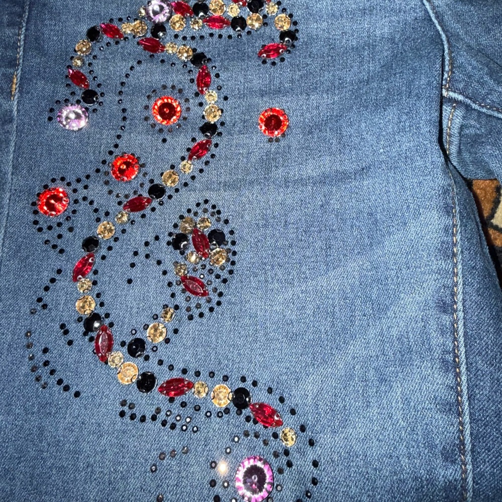 C. EST 1946 Embellished Blue Straight-Leg Jeans with Colorful Bead Accents EUC - Picture 5 of 6